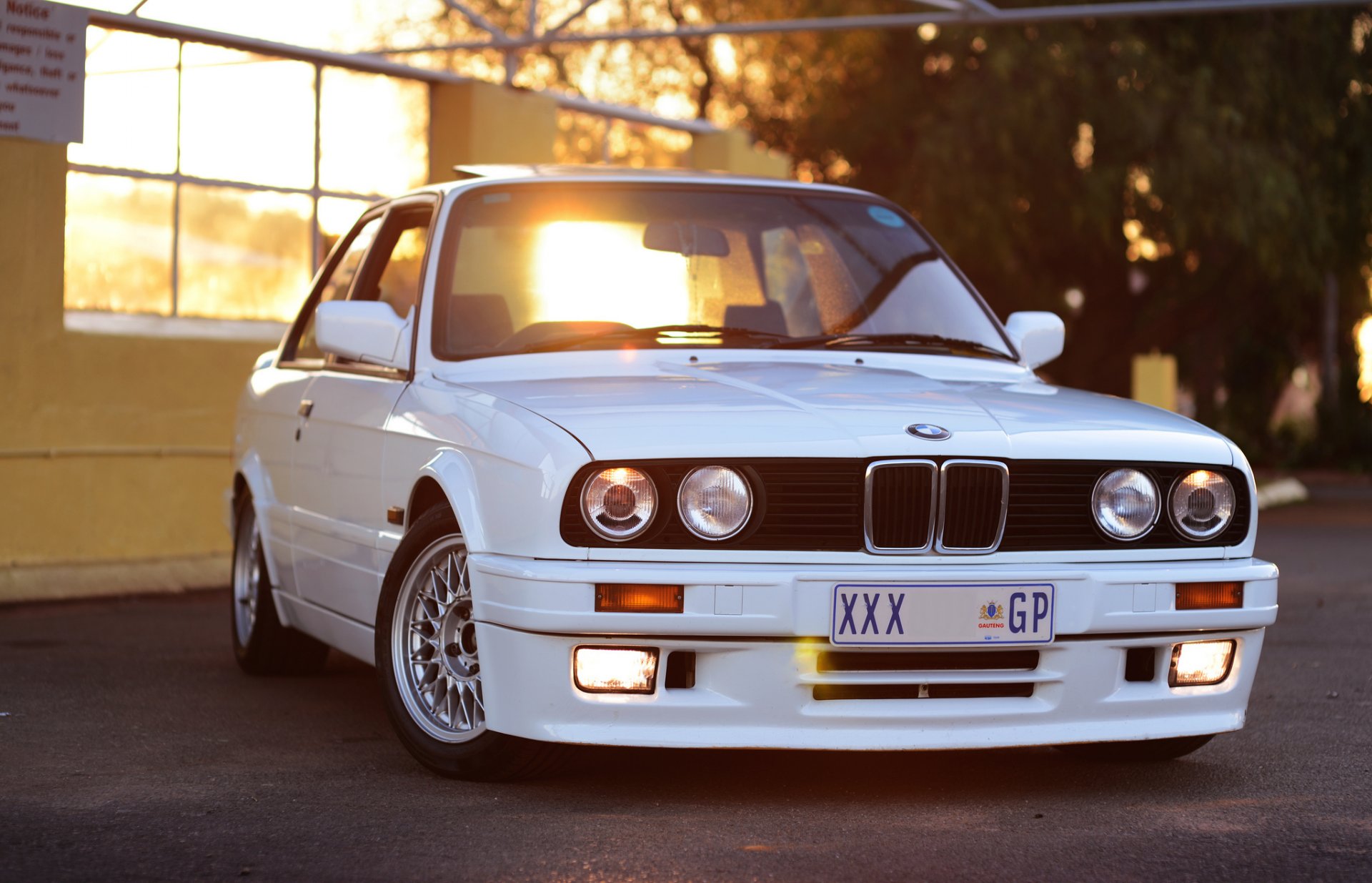 bmw e30 white front