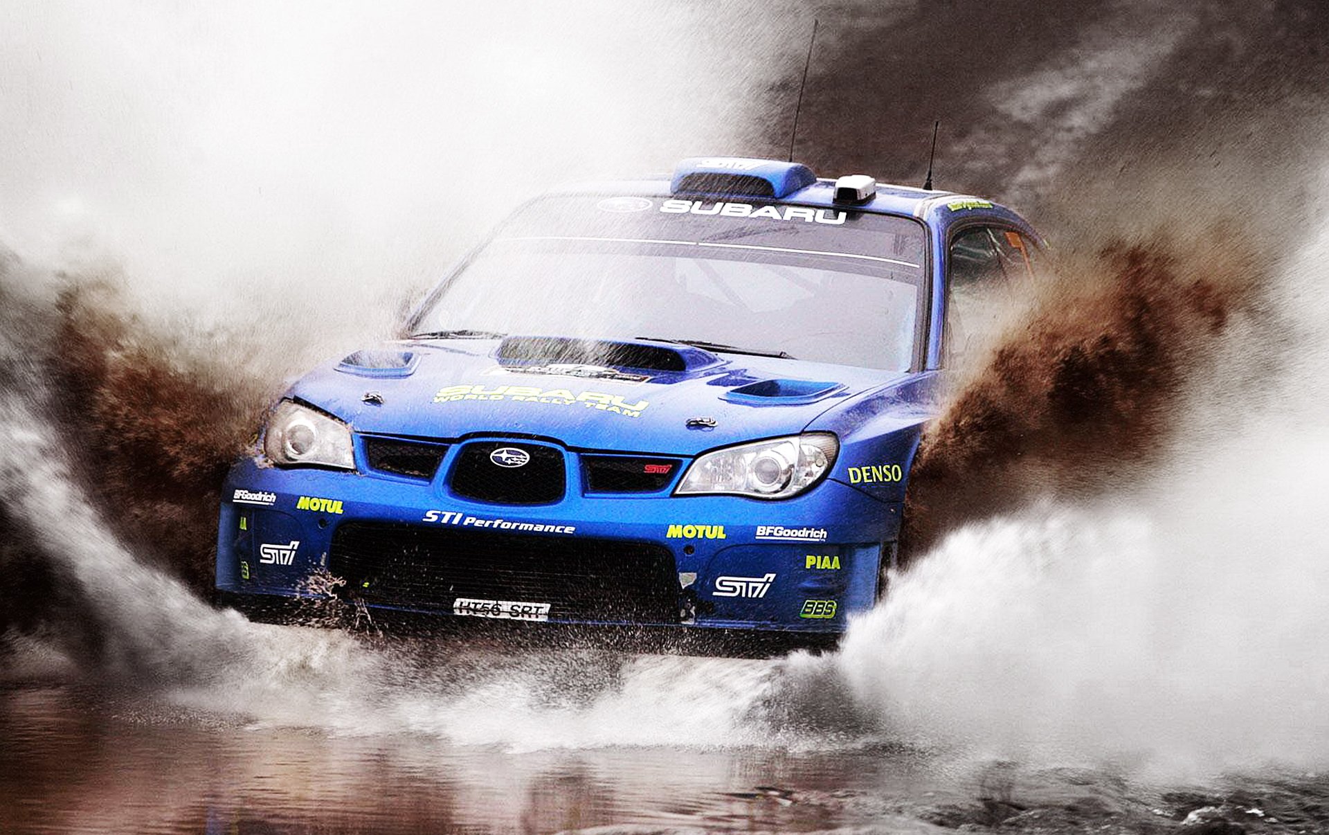 ubaru impreza rallye wrc rallye voiture jour phares capot mikko hirvonen boue eau éclaboussures