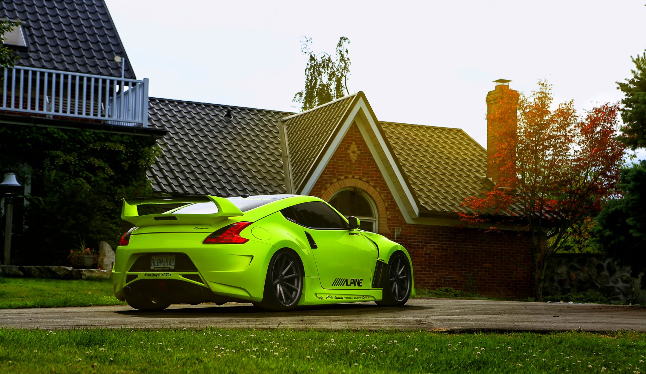 nissan 370z grün vossen wheels rearside