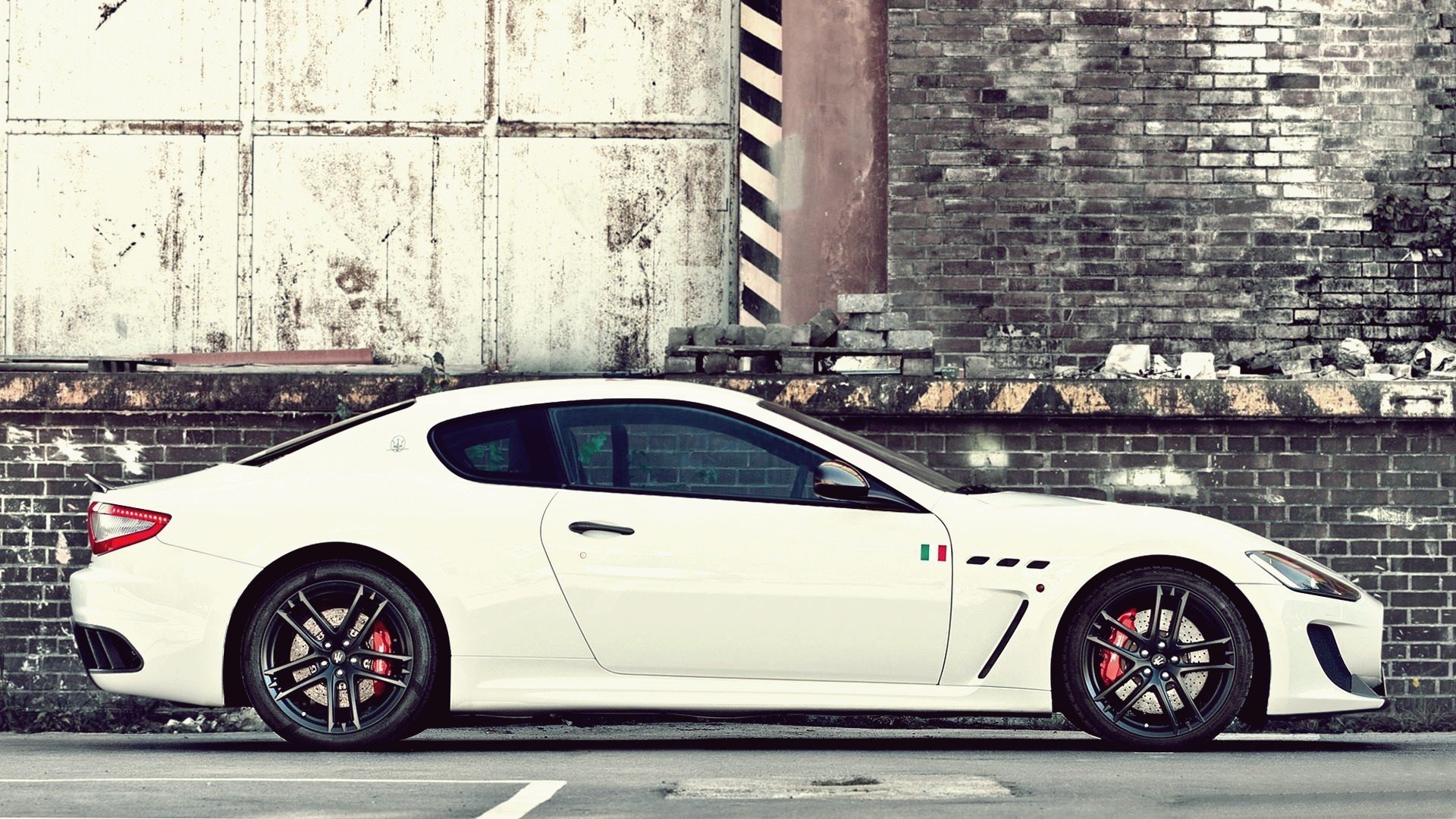 voiture papier peint blanc maserati granturismo papier peint blanc maserati granturismo voiture de sport côté