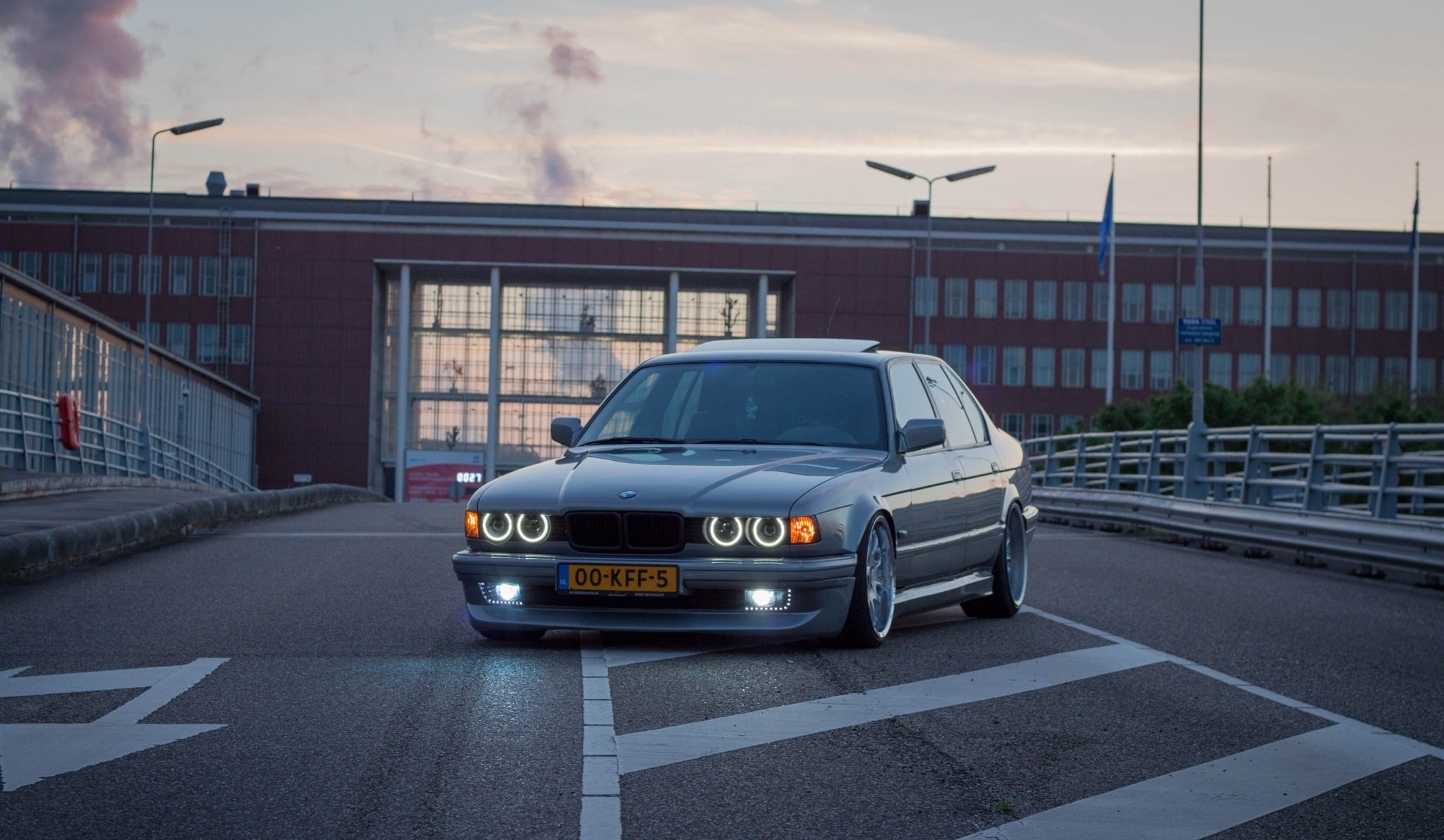 bmw e32 tuning bmw felgen rollen scheinwerfer klassiker oldtimer