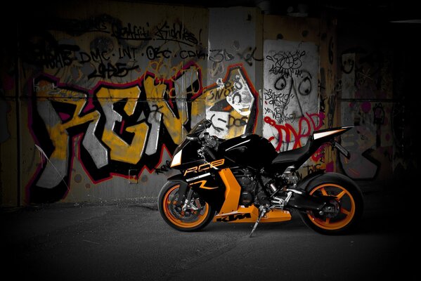 Animated graffiti orange bike