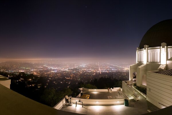 Панорама ночного города с высоты