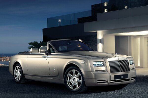 Rolls Royce, toit pliant de machine, grande grille de radiateur