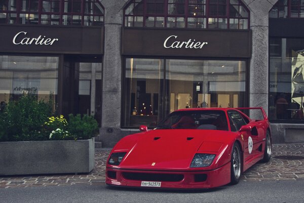 Ferrari f 40 rojo discreto