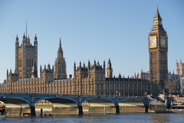 Pont sur la Tamise à Londres, tour, Big Ben