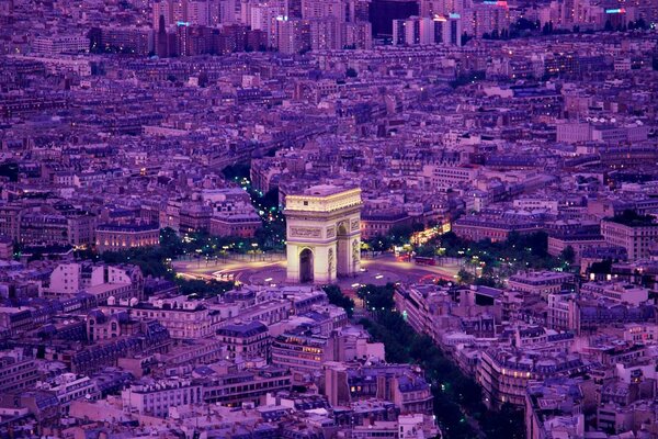 Zobaczyć Paryż i umrzeć ze szczęścia