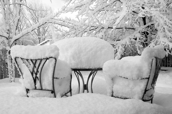 Fluffy snow covered the streets