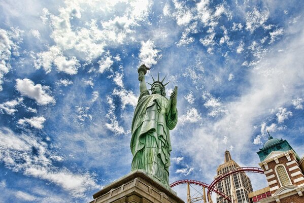 La statua della libertà negli Stati Uniti è un miracolo