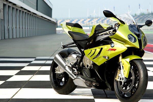 This yellow bike looks like an alien from the future of motorcycle racing - adrenaline in the blood