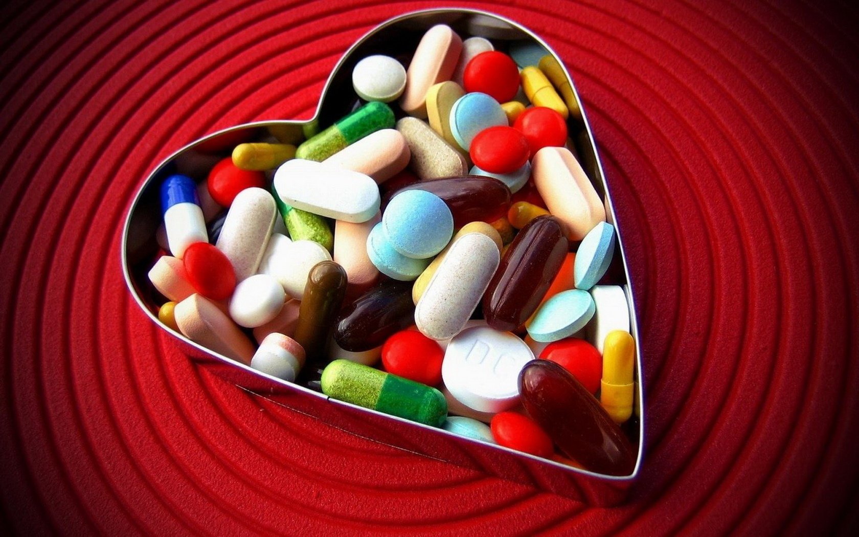 et of pills medicine for love pills medicines no pills capsules heart medicine love