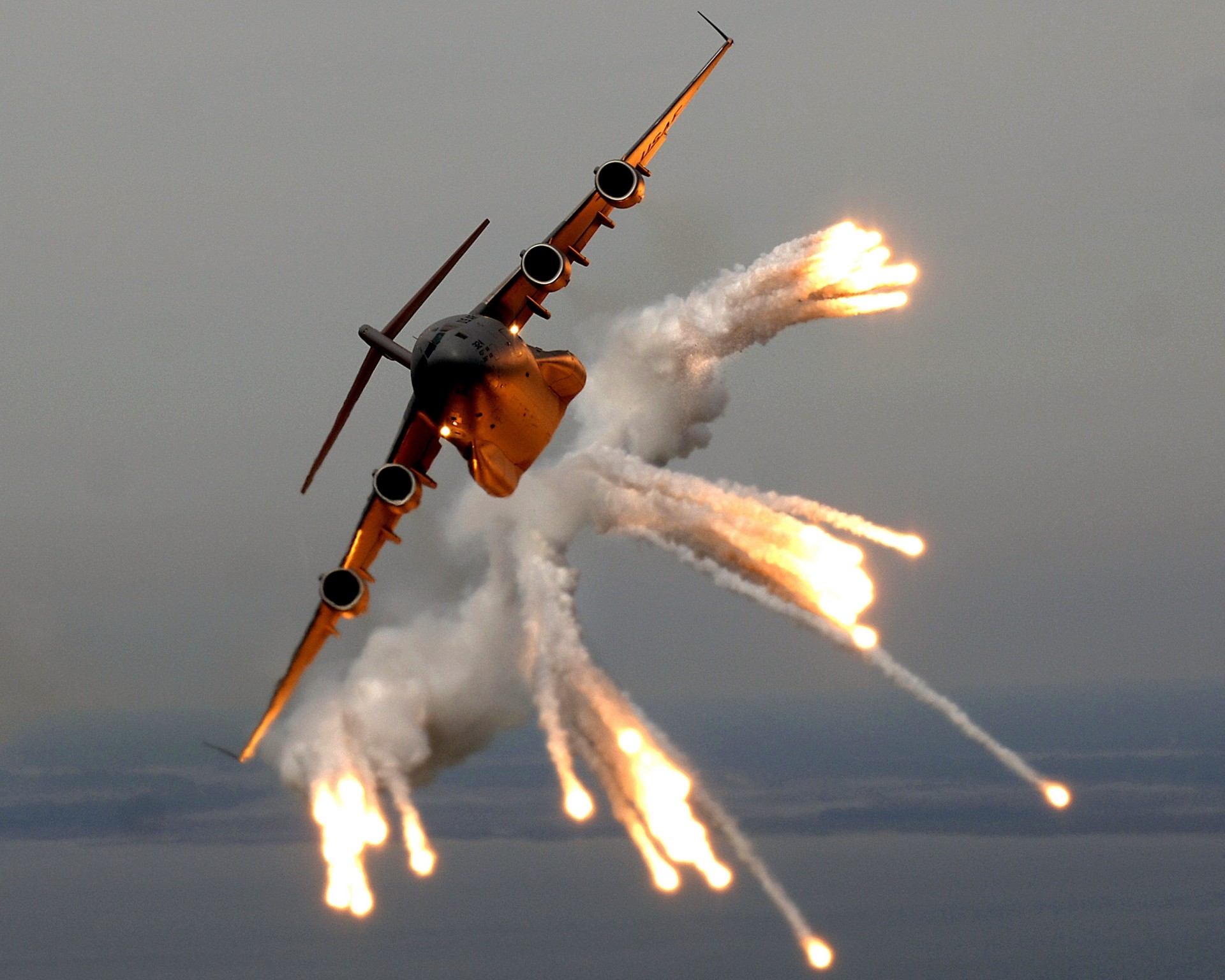 avions avion c-17 globemaster militaire