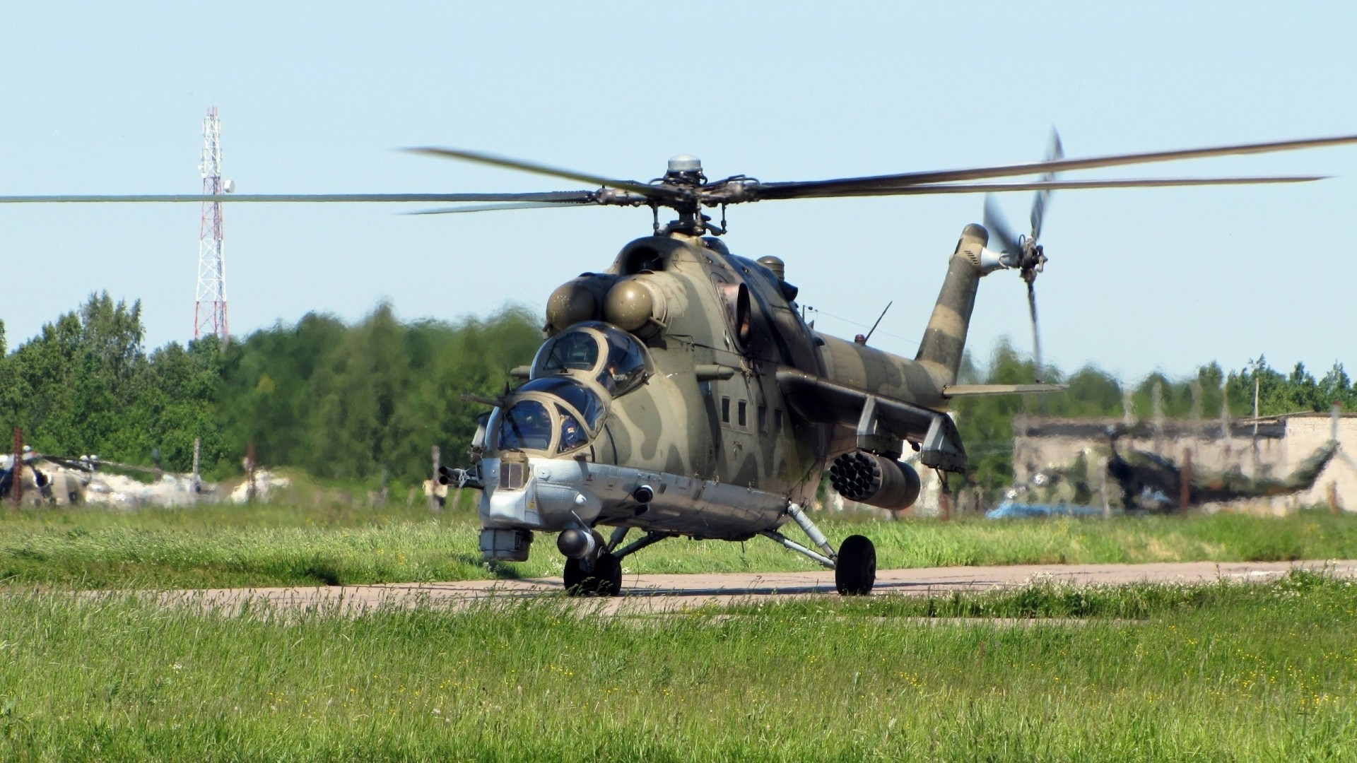 hubschrauber krokodil flugplatz mi-24 transport- und kampfeinsatz