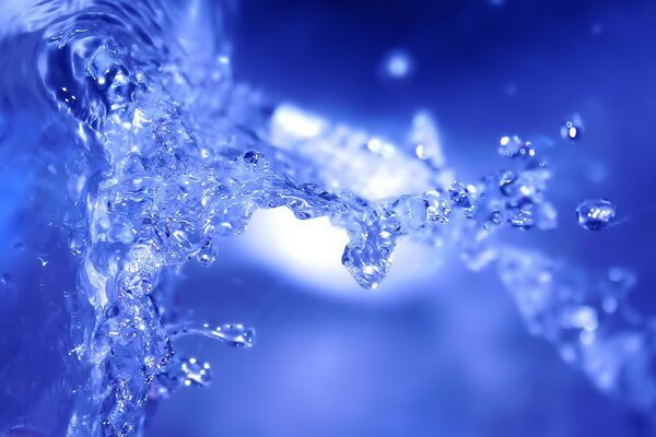 Bright splash of water frozen