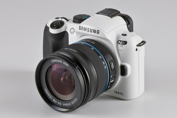 Aparat samsung nx11. Filmowanie studyjne