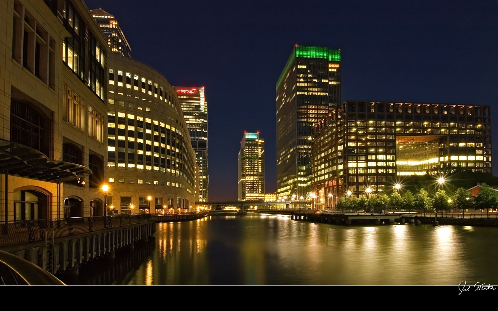 canary wharf london buildings night river