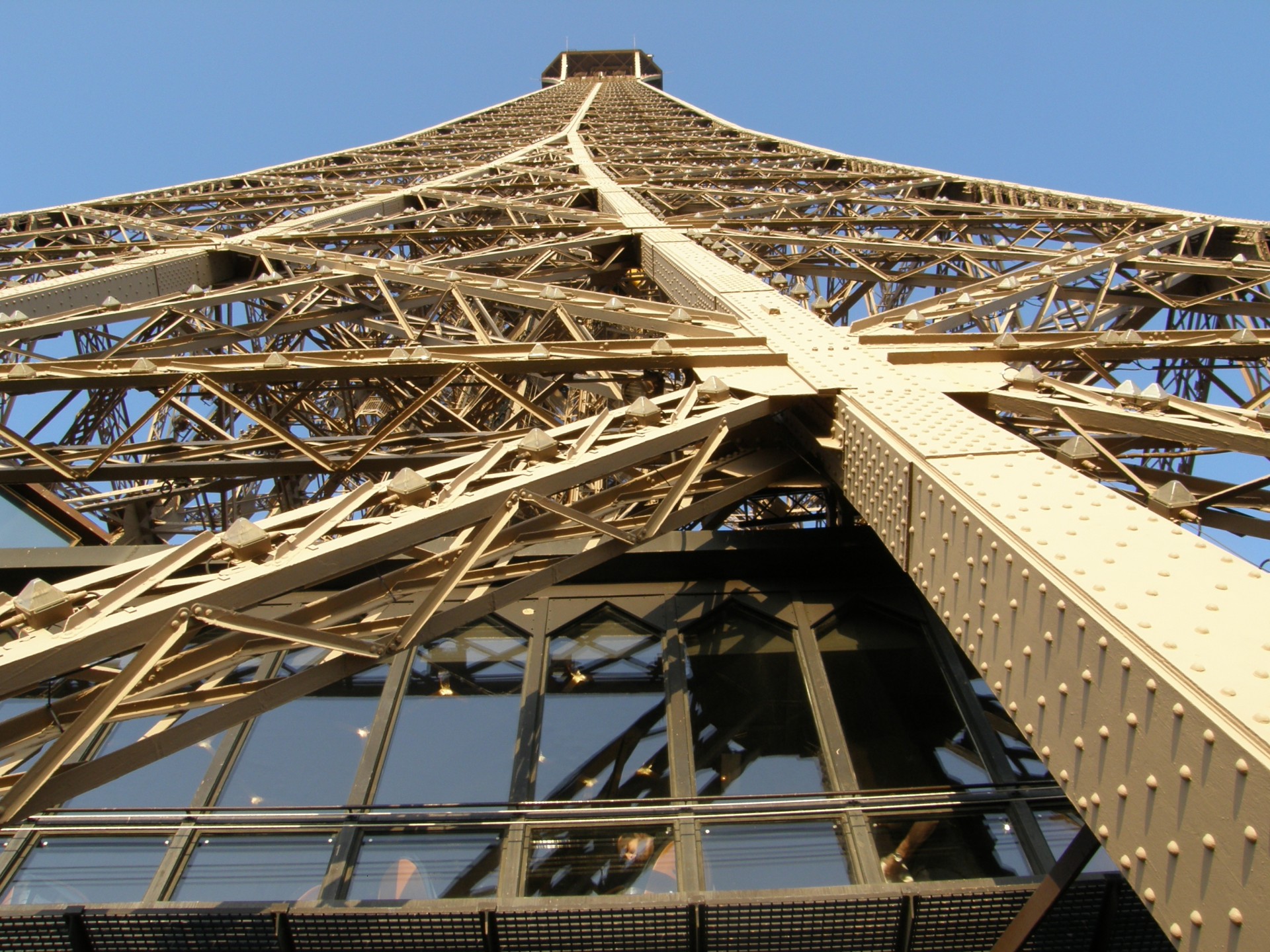 eifel wieża paryż francja niebo konstrukcja żelazo