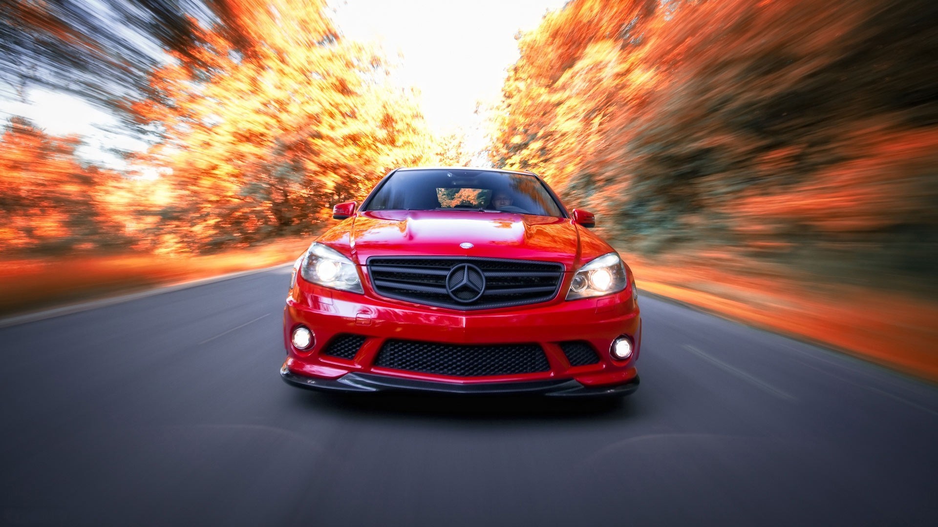 mercedes voiture de sport coupé rouge