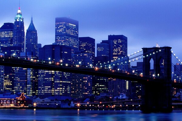 Luces de la noche en la ciudad de nueva York