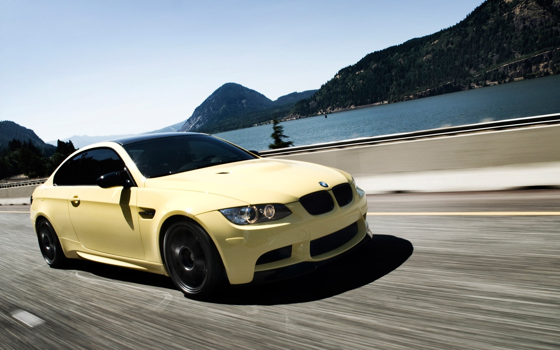 voiture bmw nature route