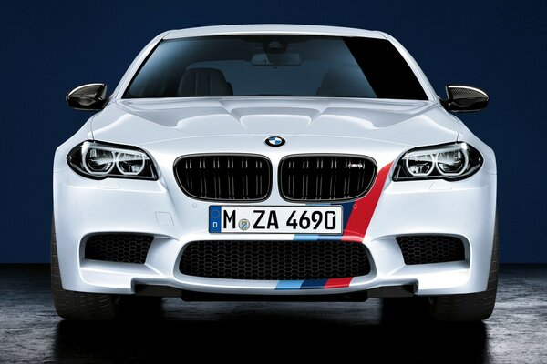 Bmw, M5, white color new car