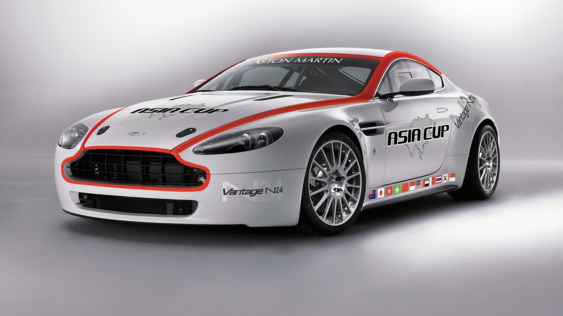 vantage cup car asiatico grigio aston martin n24