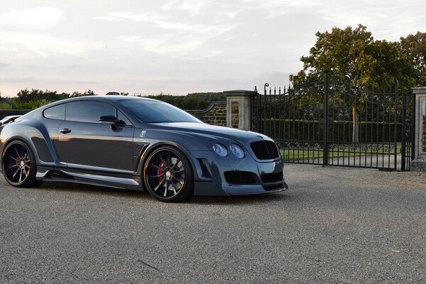 Bentley Continental GT - spectacular and high-speed car