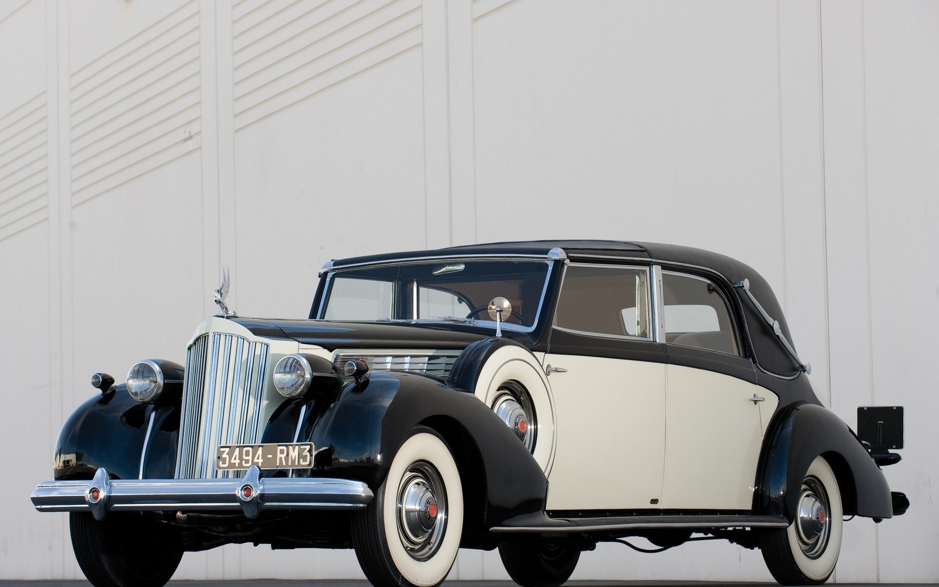 coche packard vintage ruedas