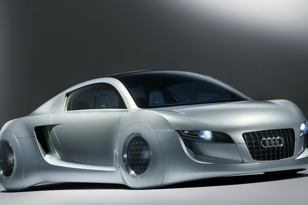 Das neueste Concept Car von Audi in grauer Farbe