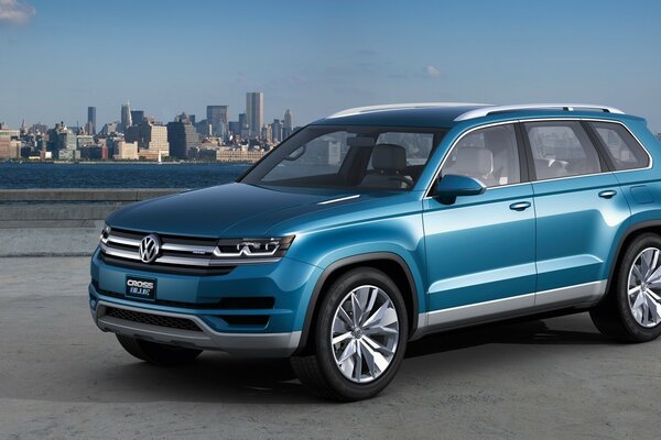 Automobile di quinta generazione di Volkswagen di colore blu