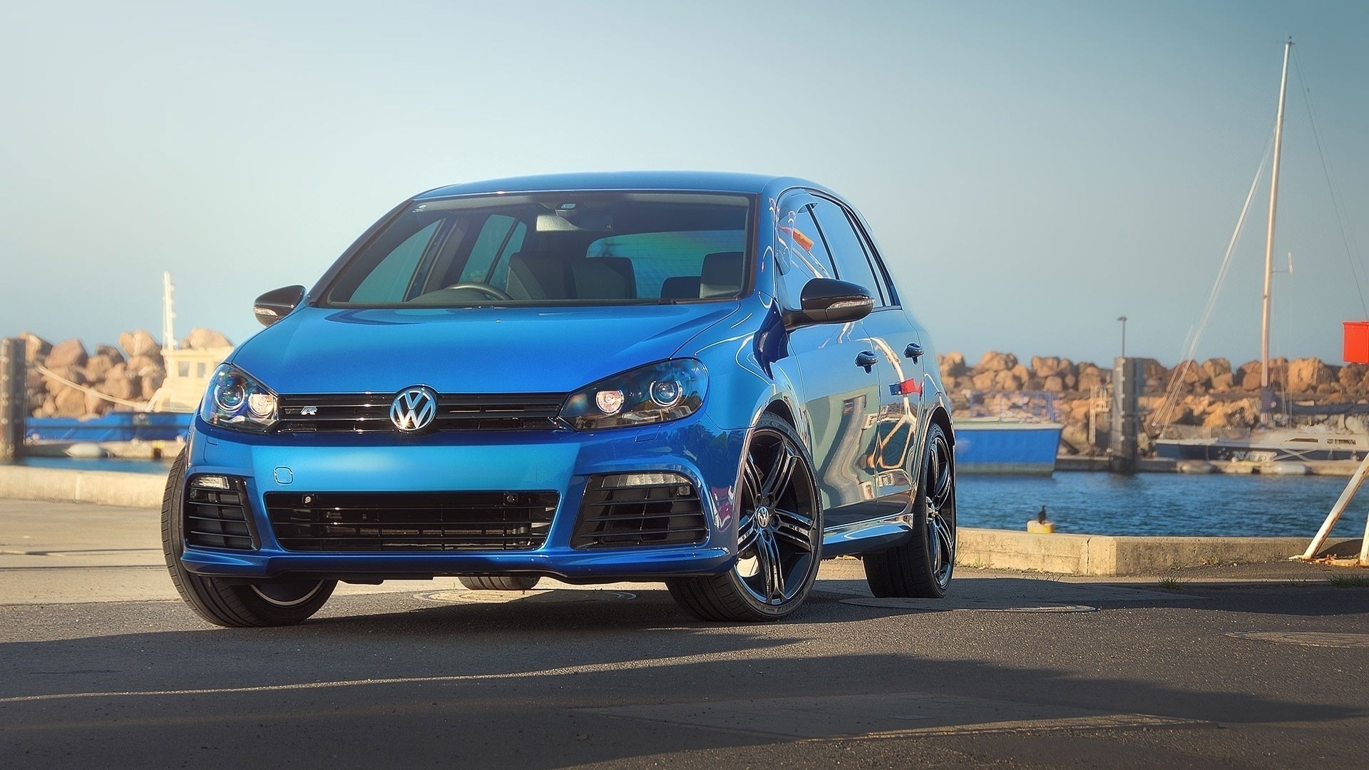 хэтчбек volkswagen голубой volkswagen golf