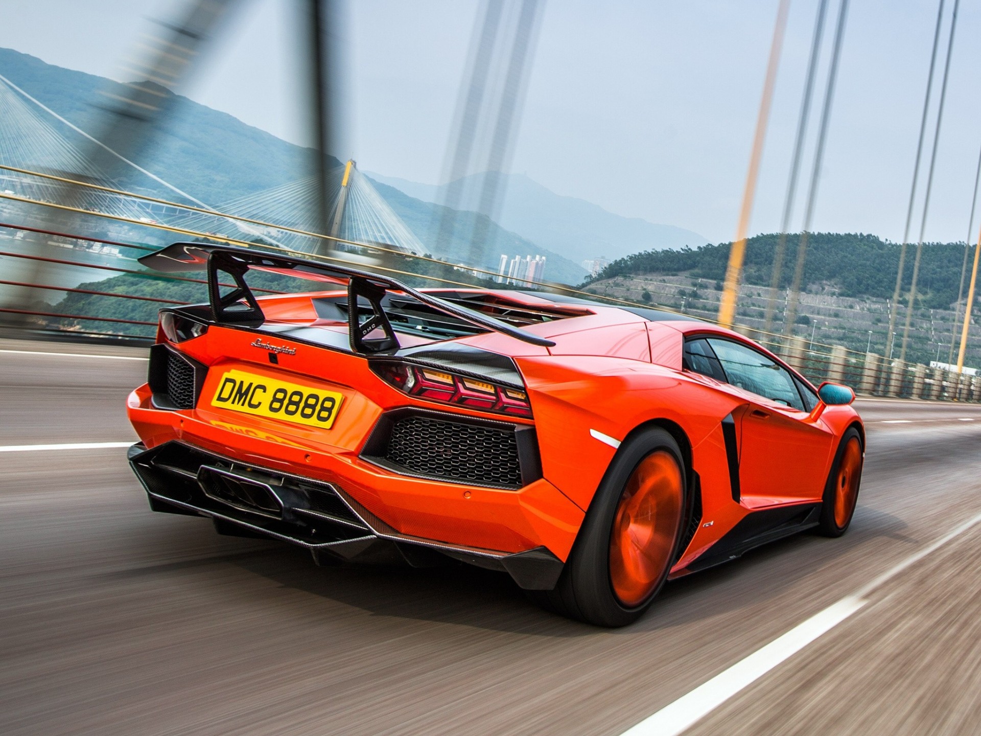 tuning mouvement aventador lp900-4 lamborghini vue arrière