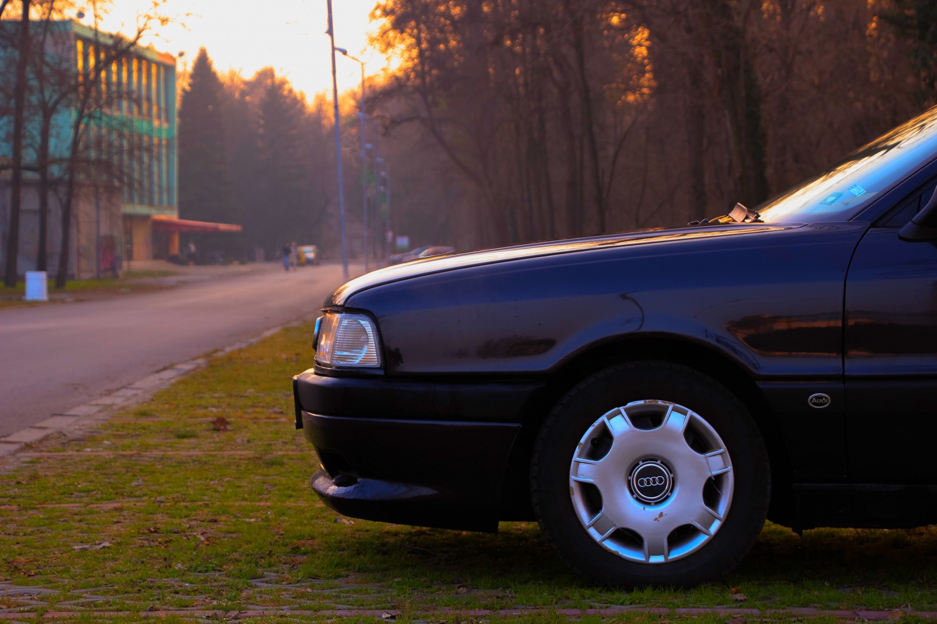 sport caldo audi parco vista laterale