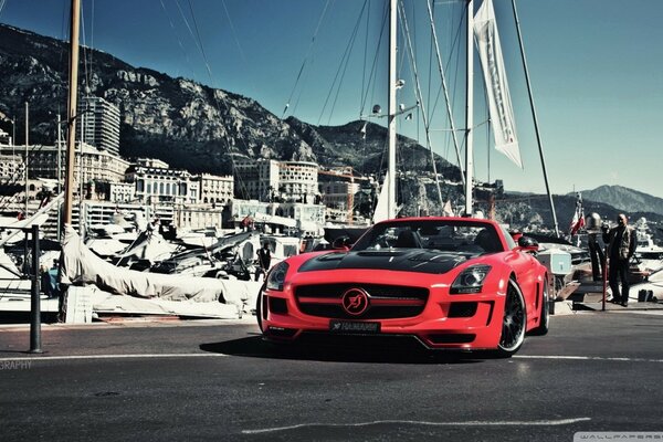 Voiture de sport rouge