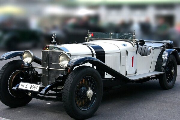 Voiture Mercedes rétro privée