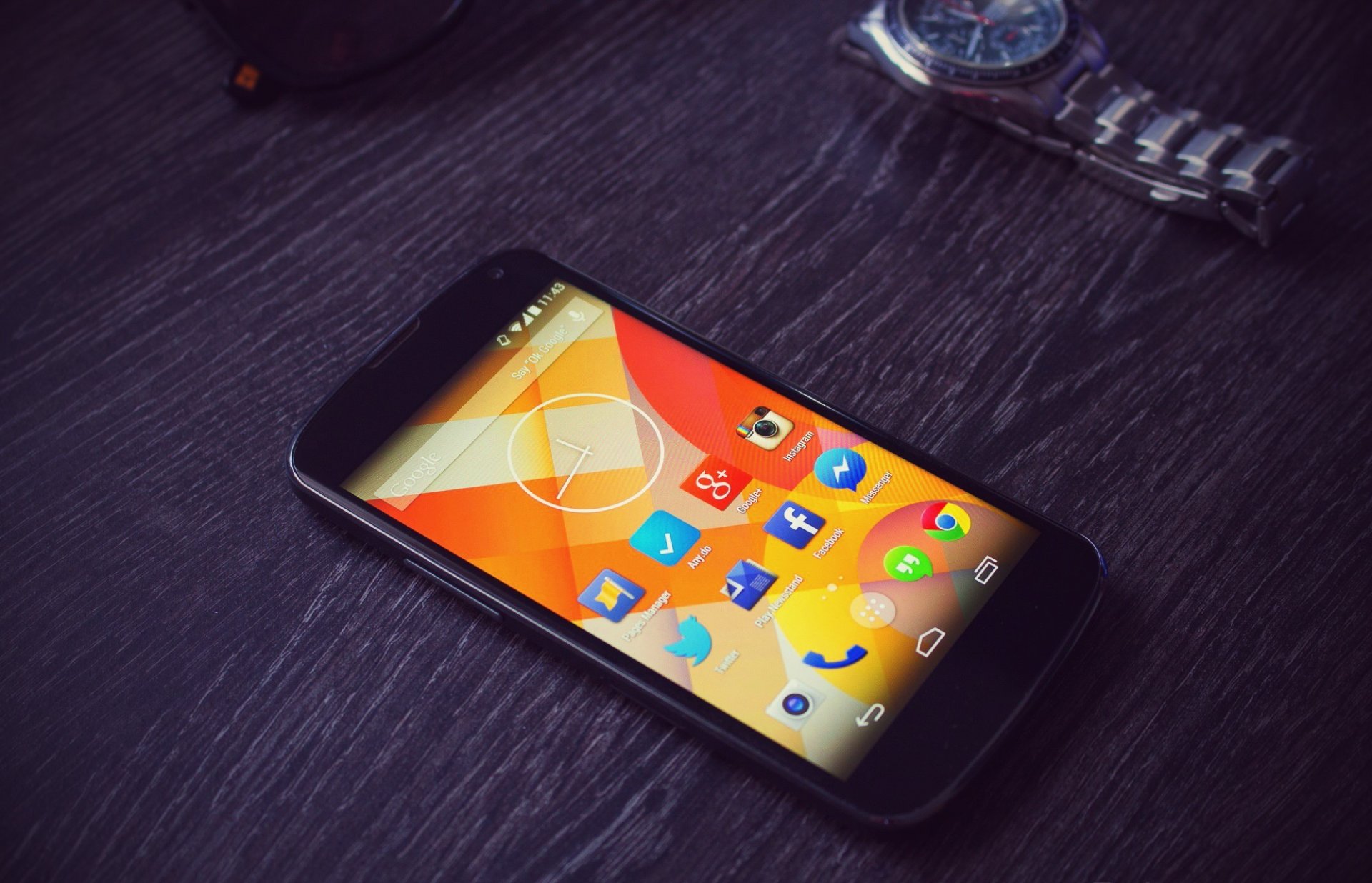 google nexus 4 smartphone android uhr