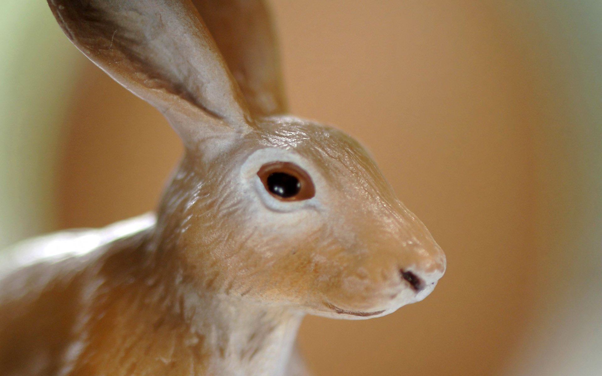 lapin en porcelaine couleur brune petits yeux