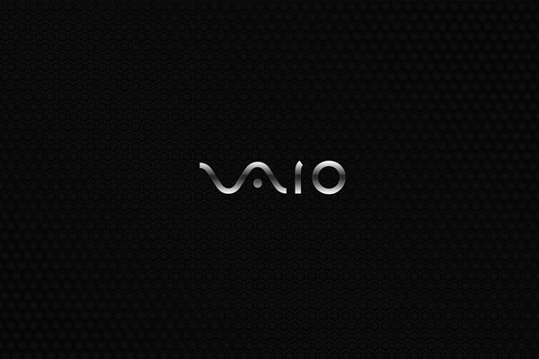 Vaio en desbordamiento sobre fondo negro