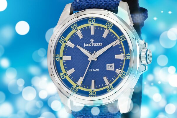 Orologio blu cielo è così romantico ed elegante