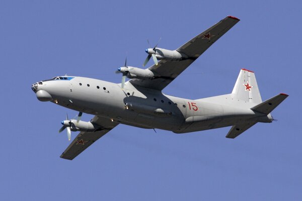 Military aircraft rehearsed in the sky before the parade on May 9