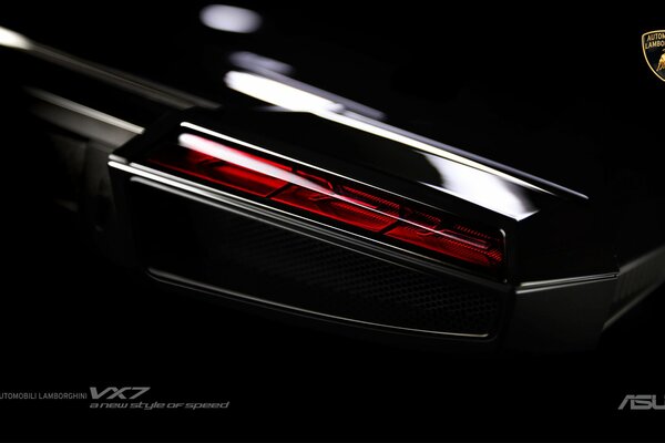 Черный ноутбук ASUS-Automobili Lamborghini VX7