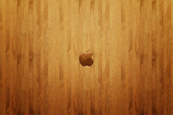 Logotipo de Apple sobre fondo de madera