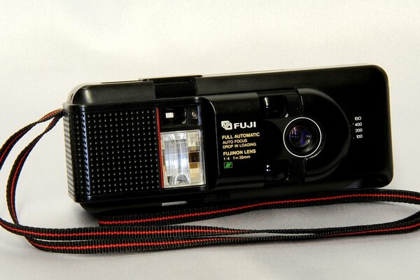 Compact camera fuji - lucia design japan