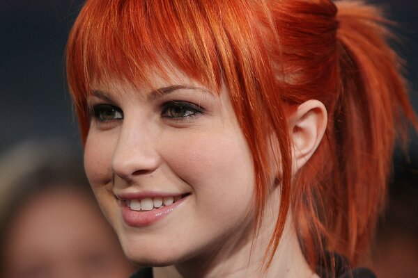 The smile of the redhead Hayley Williams