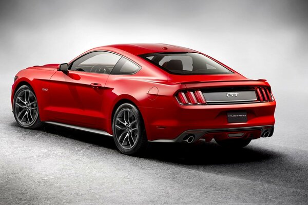 Coche Mustang Ford, gt, color rojo