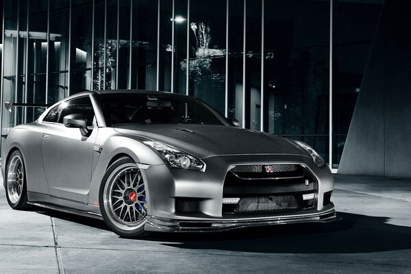 Gris nissan gt - R coche deportivo