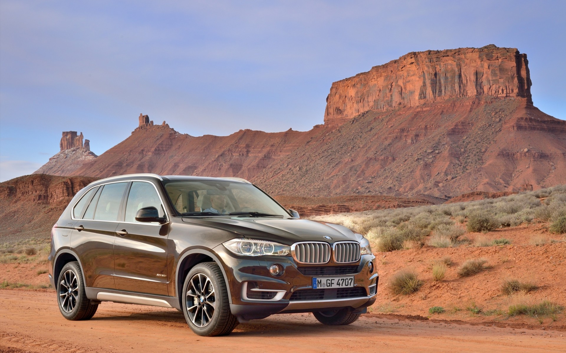 desert bmw x5 xdrive50i crossover