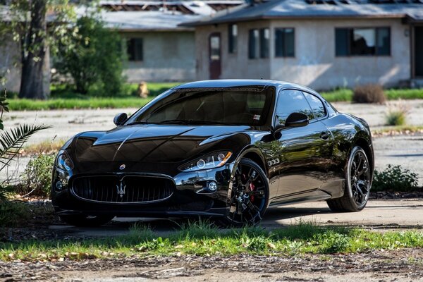 Noir brillant super Maserati voiture