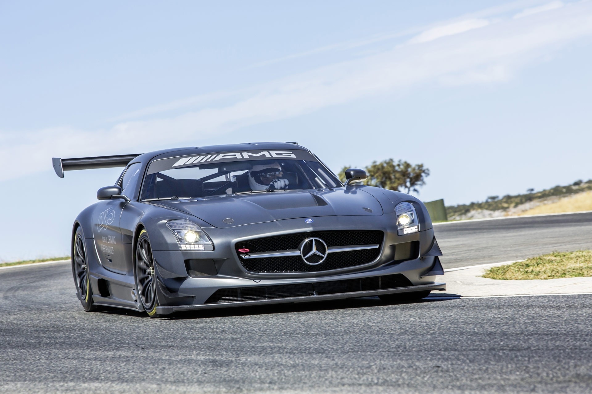 gt3 amg sls mercedes-benz