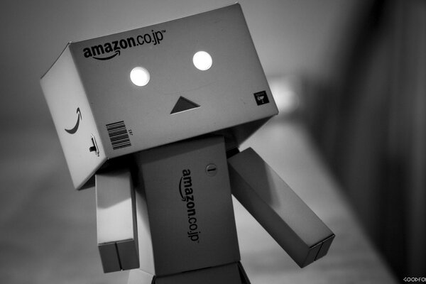 Robot z szuflad firmy Amazon